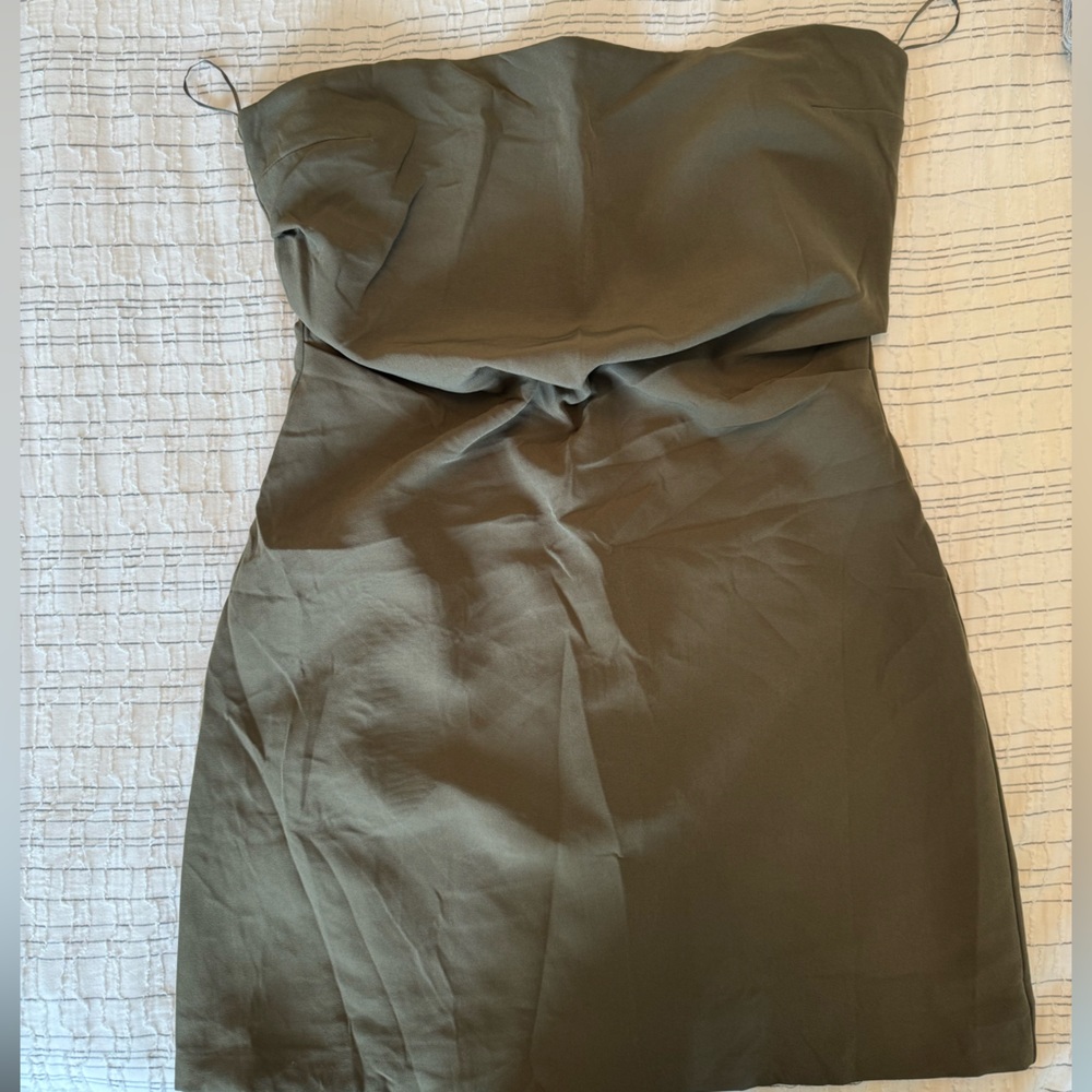 Strapless Mini - Picture 2 of 4